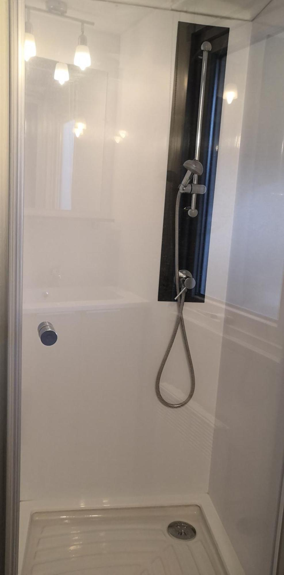 Nosybe37 Mh264 Onzain Otel Dış mekan fotoğraf