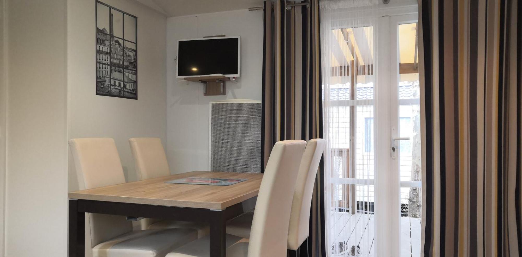 Nosybe37 Mh264 Onzain Otel Dış mekan fotoğraf